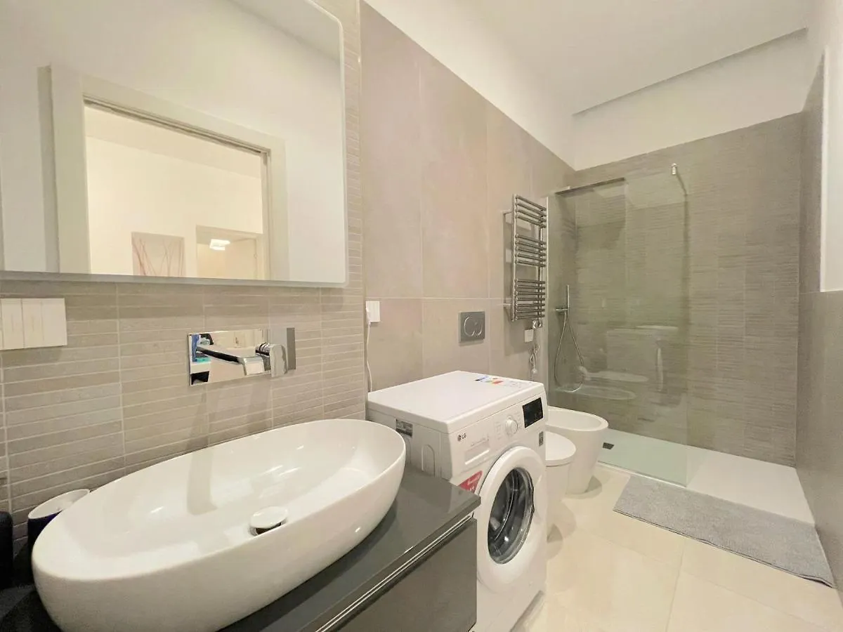 Idylle Double Suite Apartment Duomo Milan Italy